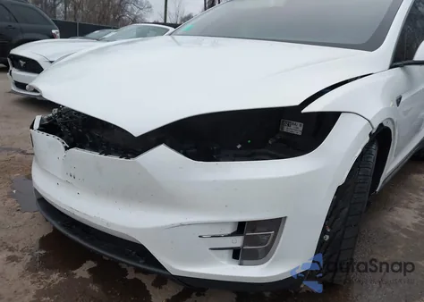 2016 Tesla Model X 60D/70D/75D/90D/P100D из США, поврежденный, VIN 5YJXCBE22GF003831